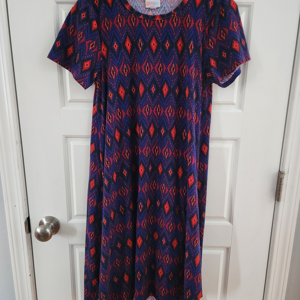 LuLaRoe Carly Blue Red Black Diamond Print Hi-Lo Dress Very Soft Size XS